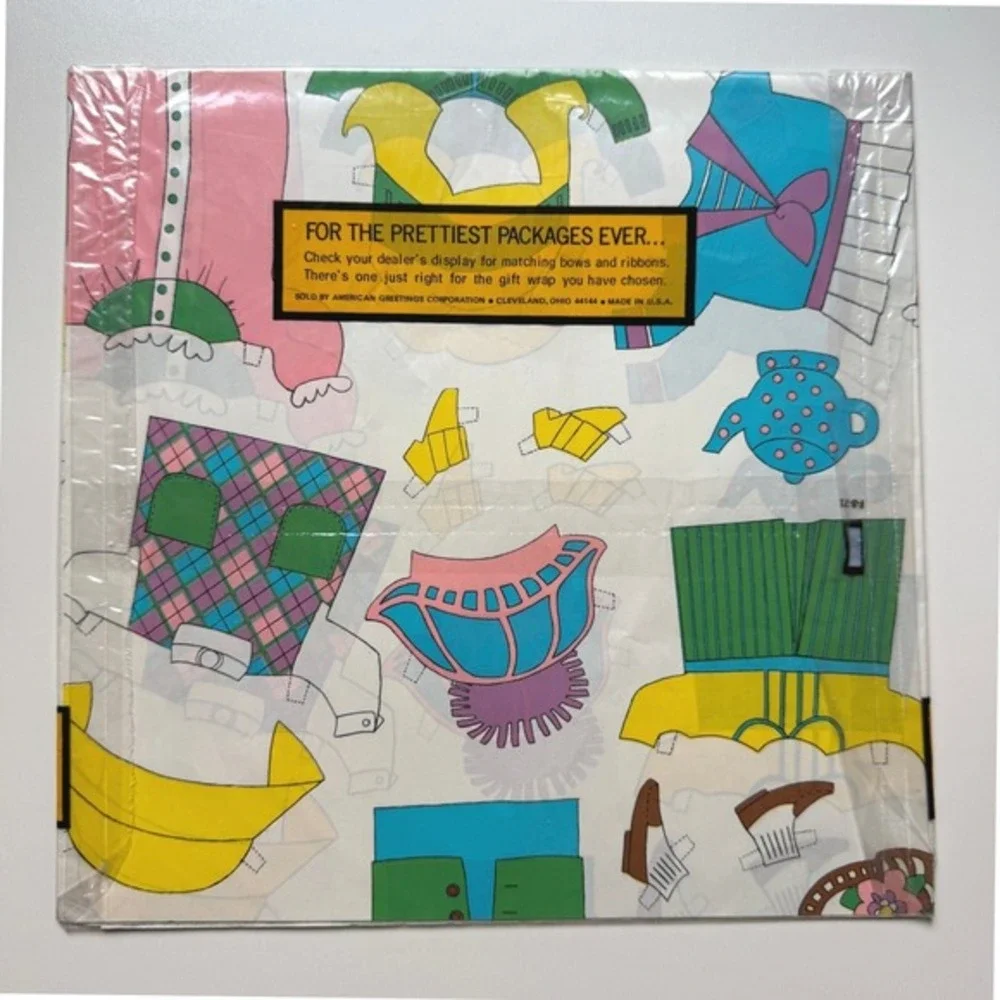 Vintage NIP American Greetings Juvenile Gift Wrap Paper Doll Clothes 2 Sheets‎